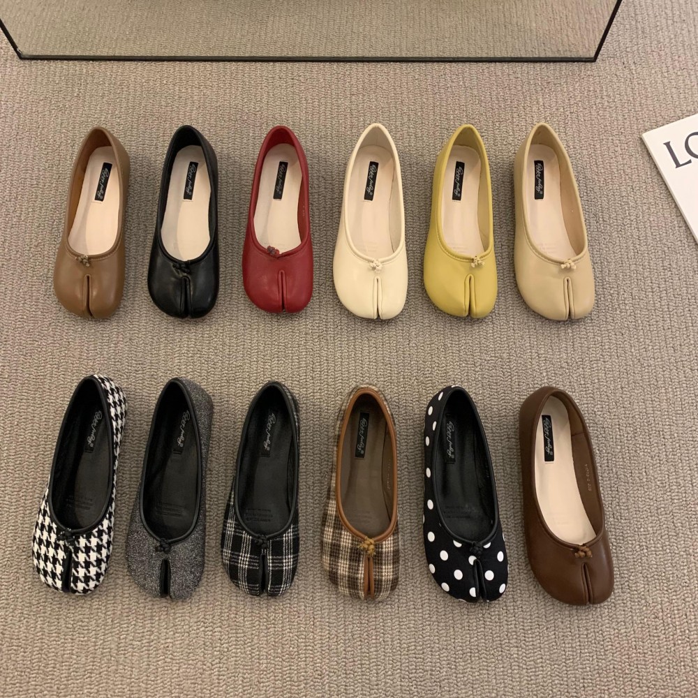 Жіночі туфлі-човники з роздвоєним пальцем (13 Варіантів)
