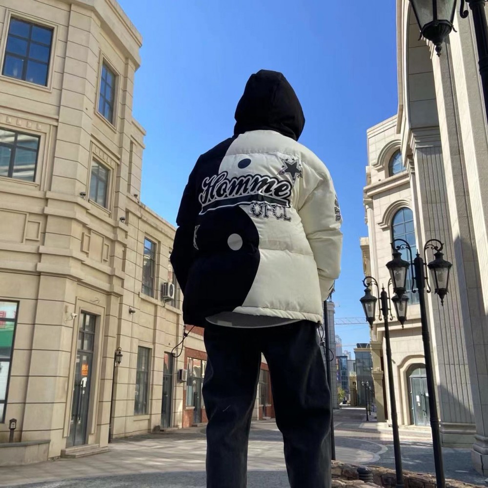 Куртка Street Fashion Brand   контрастних кольорів  з капюшоном білого/червоного/зеленого кольору