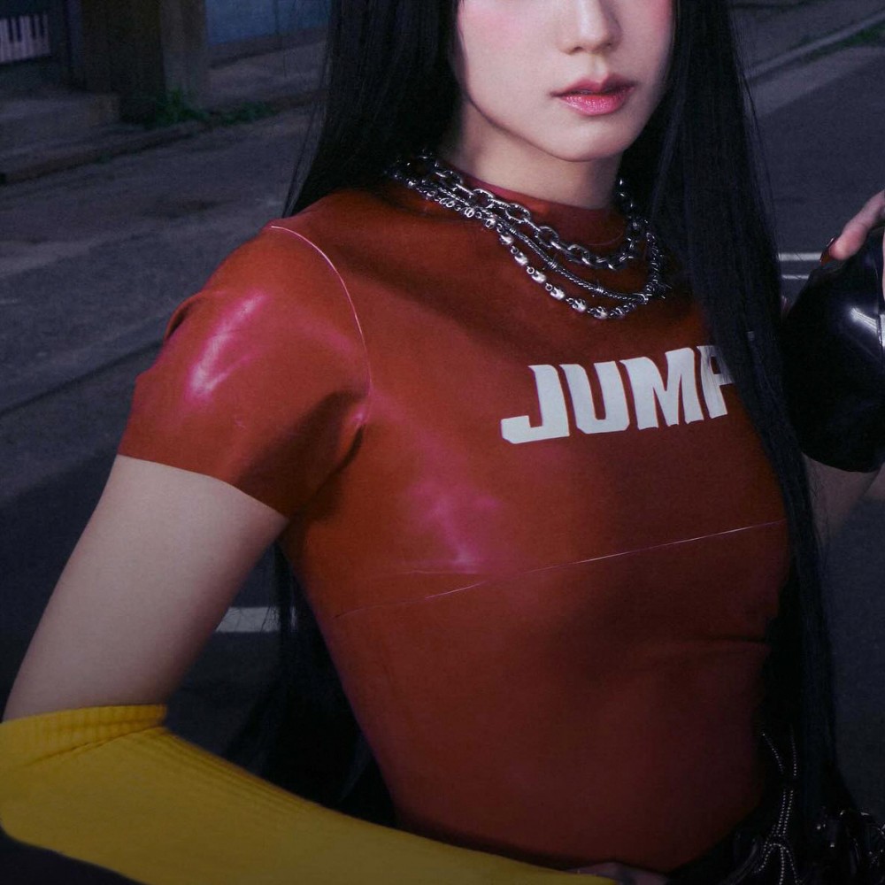 Женская латексная футболка Jump ( 3 цвета )
