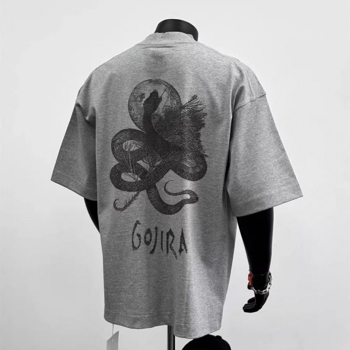 Вільна футболку Gojira з великим принтом  змії на спині сірого/білого/чорного кольору