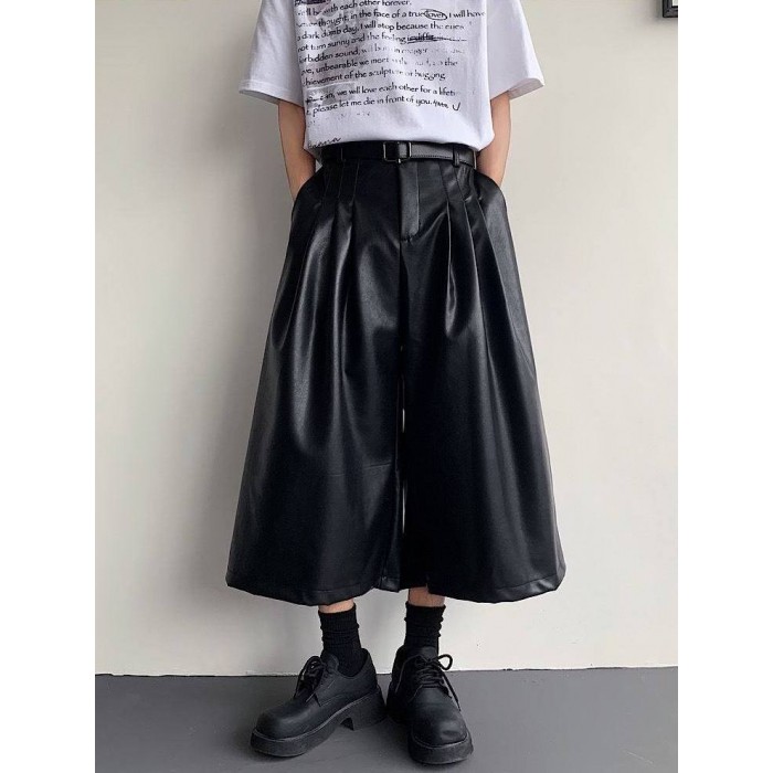 Укорочені штани зі штучної шкіри та драпіруванням у японському стилі Ямамото Укорочені штани зі штучної шкіри та драпіруванням у японському стилі Ямамото